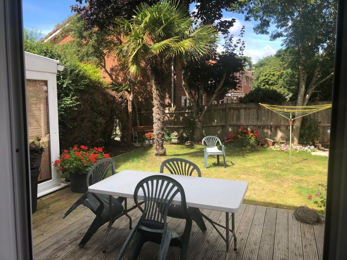 Apartamento Mudeford Swans Christchurch  Exterior foto